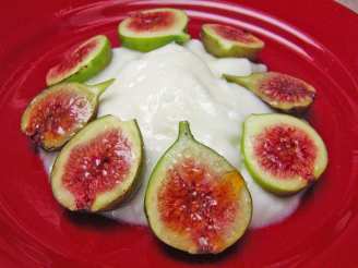 Broiled Figs and Yogurt