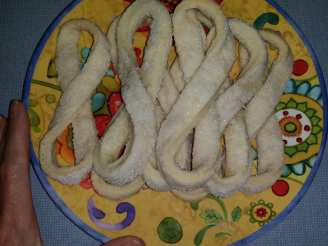 Krakelingen (Butter Cookies in the Shape of 8)