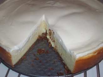 Vanilla Bean Cheesecake With Walnut Crust