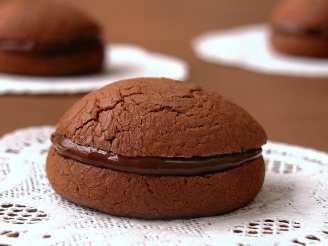 Gianduia  Sandwich Cookies (Chocolate-Hazelnut)