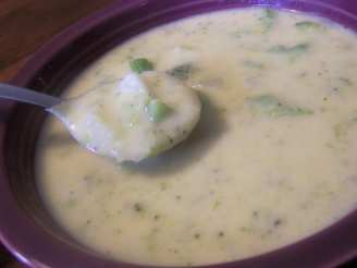 Cheesy Broccoli Potato Soup