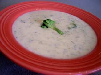 Broccoli & Velveeta Cheese Soup