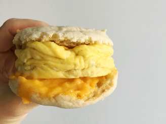 Easy Microwave Breakfast Sandwich