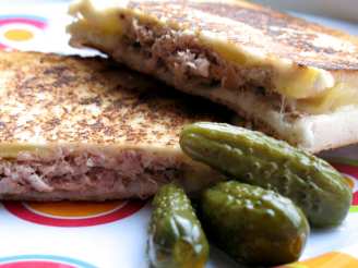 Yummy Grilled Tuna and Cheese Sandwiches