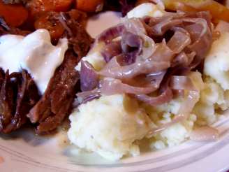 Mashed Potatoes With Roasted Garlic and Herbs