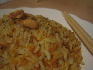 Carrot Rice with Peanuts