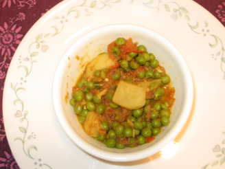 Aaloo Mattar ( Indian-Style Peas and Potatoes)