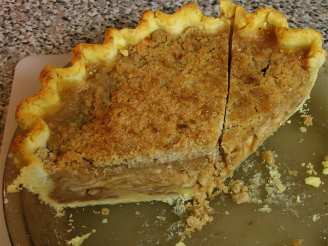 Apple-Cinnamon Crumble Pie