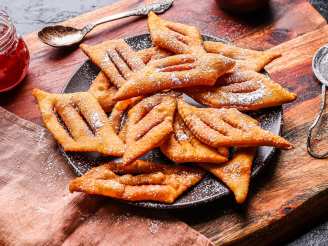 Hungarian Deep-Fried Angel Wing Cookies (Csoroge)