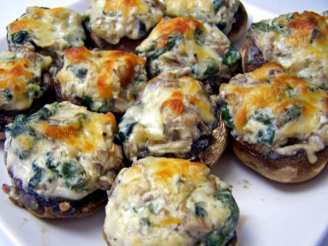 Mushrooms Stuffed With Spinach and Cheese
