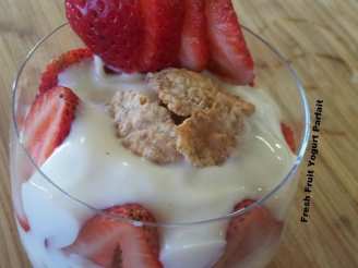 Fresh Fruit Yogurt Parfait