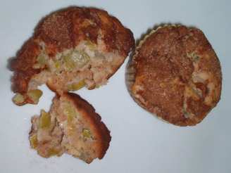 Healthy Rhubarb Cinnamon Muffins