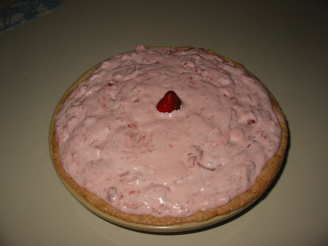 Fluffy Strawberry Meringue Pie