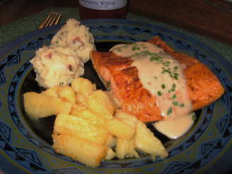 Broiled Salmon With Garlic Sauce