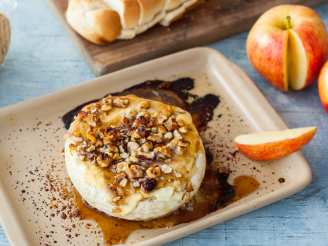 Baked Brie with Caramelized Pecans