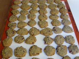 Cherry-Almond Oatmeal Cookies