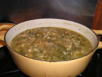 Portuguese Spinach & Chickpea Soup (Sopa De Grao)