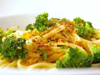 Broccoli and Walnut Spaghetti