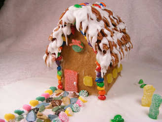 Gingerbread House (Mini Gingerbread Houses)
