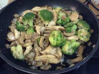 Quick Chicken Mushroom and Broccoli Stir-Fry