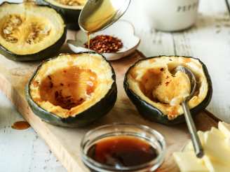 Baked Acorn Squash With Spicy Maple Syrup