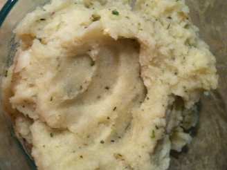 Vegan Mashed Cauliflower (Instead of Mashed Potatoes)