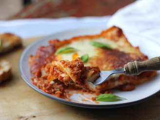 Slow Cooker Cheesy Lasagna With Sausage and Beef