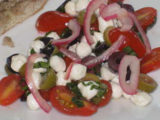 Crisp Tomato & Bocconcini Salad