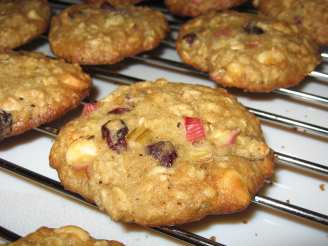Rhubarb Cranberry Cookies