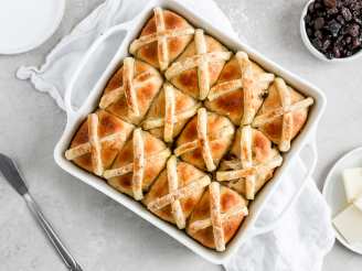 Traditional Fruity and Spiced Hot Cross Buns: Bread-Maker