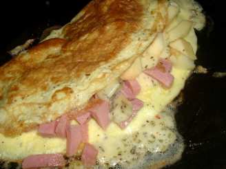 Ham, Apple, and Cheese Omelet