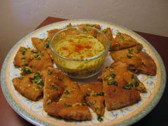 Cilantro Hummus With Crispy Garlic Pita