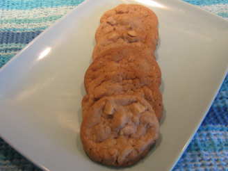Aussie Fudgy Macadamia Nut Cookies