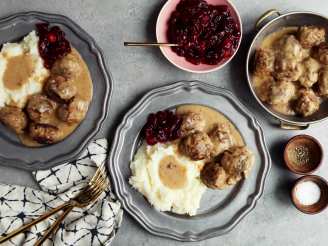 Swedish Meatballs With Lingonberry  or Cranberry  Sauce