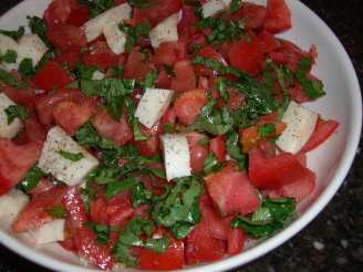 Tomato and Fresh Mozzarella Salad With Basil