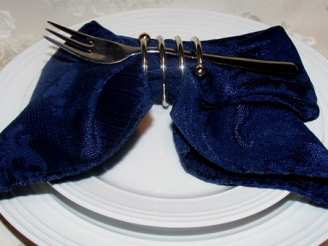 Bow Fold -- Serviette/Napkin Folding