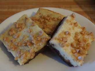 Toffee-Topped Cheesecake Bars