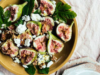 Fresh Fig and Feta Salad With Toasted Walnuts