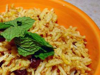 Middle Eastern Raisin Rice