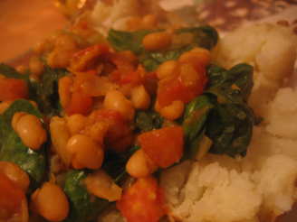 Spiced Butter Bean, Spinach and Tomato Topping for Jacket Potato