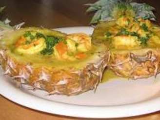 Caribbean Curried Prawns in Pineapple