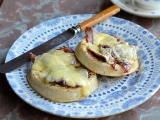 Crumpets With Cheese & Bacon