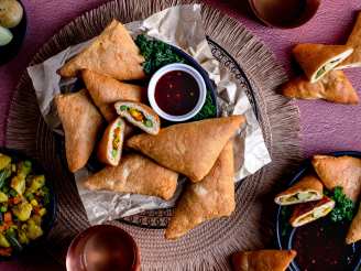 Easy Crescent Samosa (Indian Style Sandwiches)