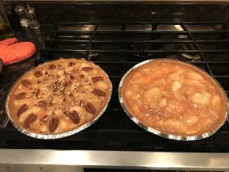 Paula Deen's Caramel Apple Cheesecake