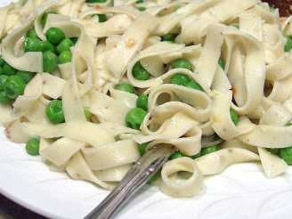 Buttered Fettuccini With Peas