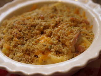 Ultimate Macaroni and Cheese With Ham Casserole