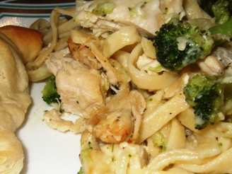 Chicken and Broccoli Fettuccini Bake