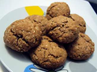 Moist Oatmeal Cookies
