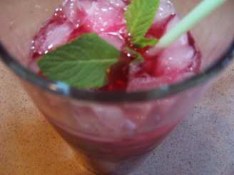 Raspberry and Spearmint Iced Tea