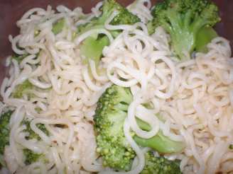 Broccoli & Ramen Noodles